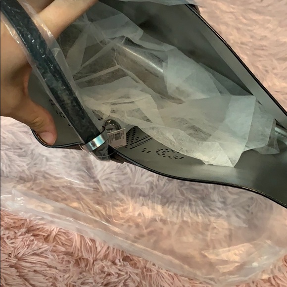 Victoria secret tote - Picture 4 of 4